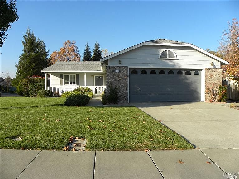 1st image of 838 Youngsdale Dr