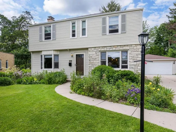 1133 Columbus Circle, Janesville, WI 53545