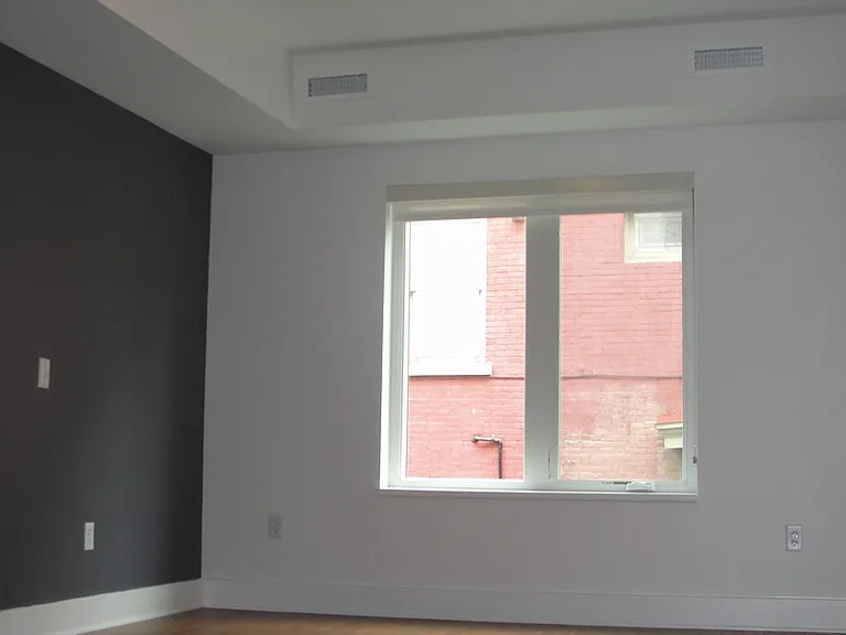 430 Shady Avenue — Photo 12