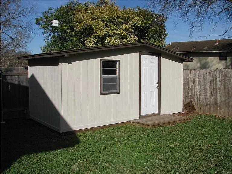 6509 Skycrest Dr — Photo 29