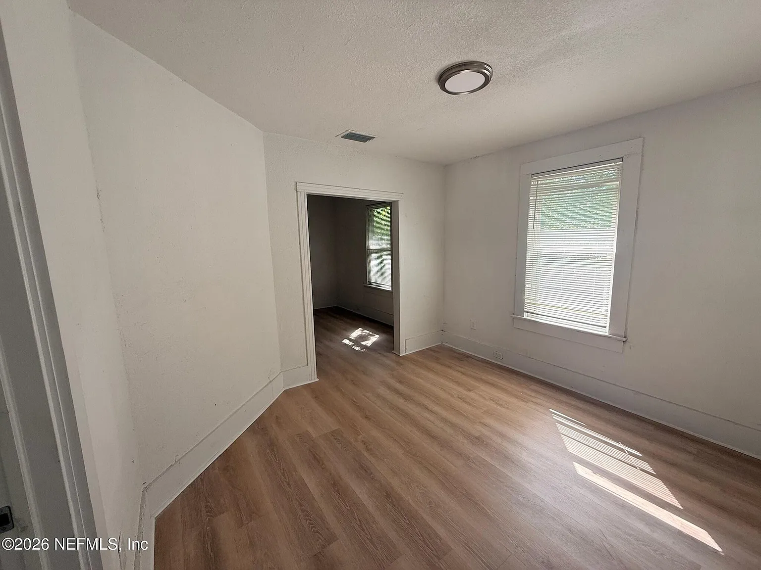 4 bed, 2.0 bath, 1220 sqft, $1,400 — Photo 4