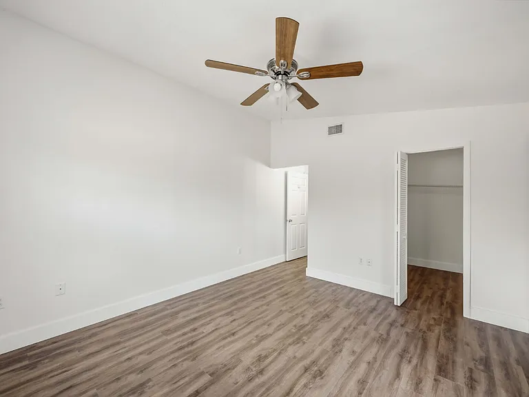 3300 Loveland Blvd #2501 — Photo 15