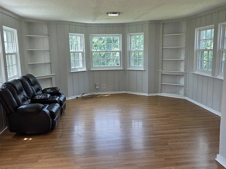 3010 Wirth Ave — Photo 13