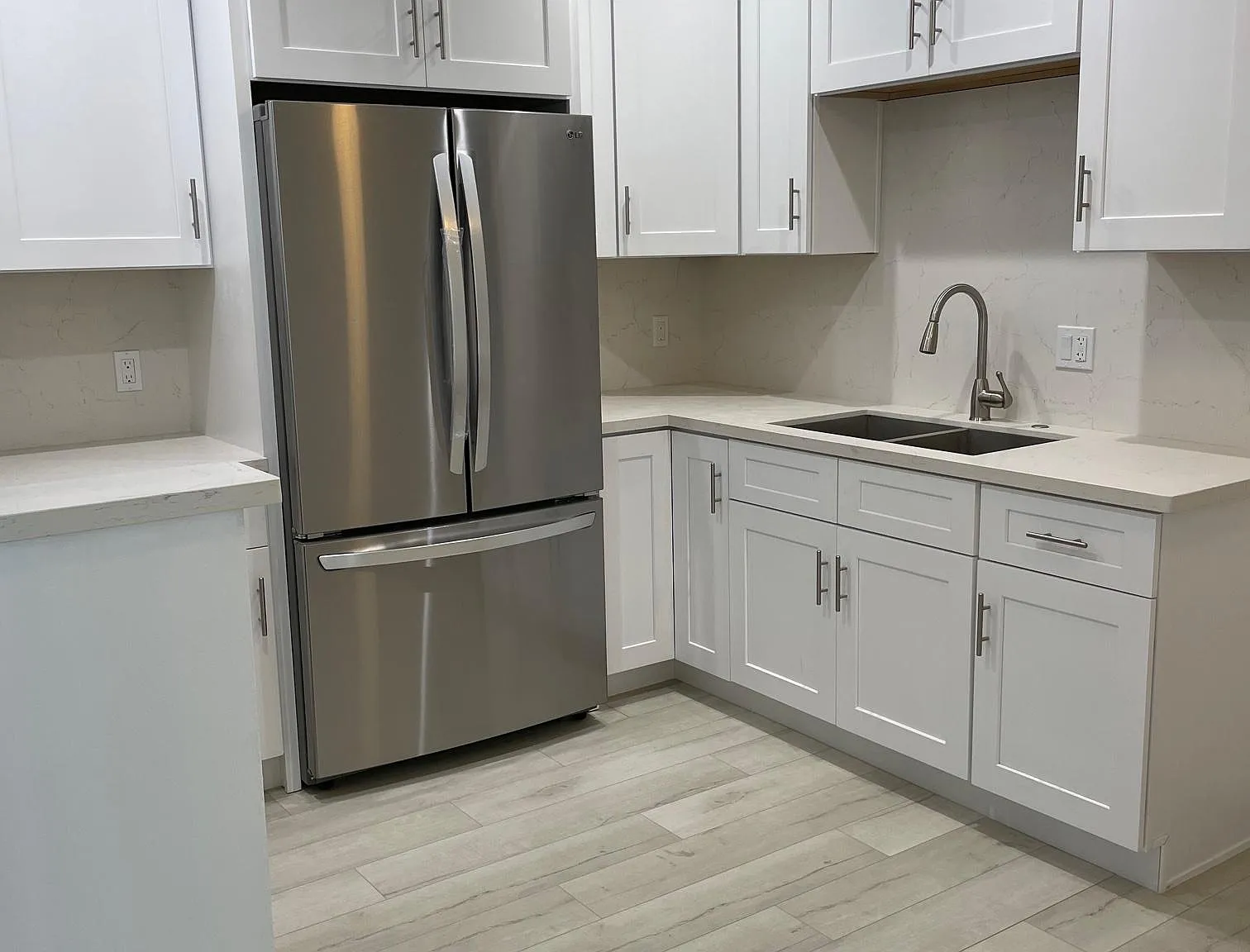 3 bed, $3,500 — Photo 2