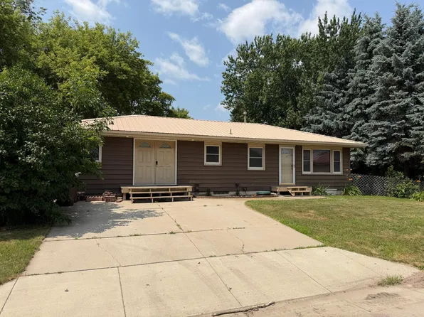 202 Maple Ave S, Maple Lake, MN 55358