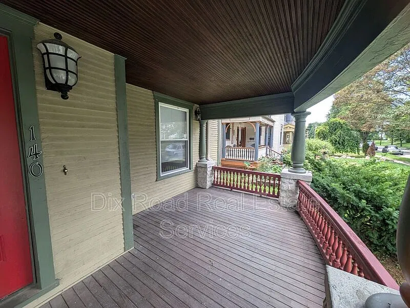 4 bed, 2.5 bath, 2587 sqft, $1,755 — Photo 4