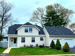 211 Evergreen Dr, Willingboro, NJ 08046