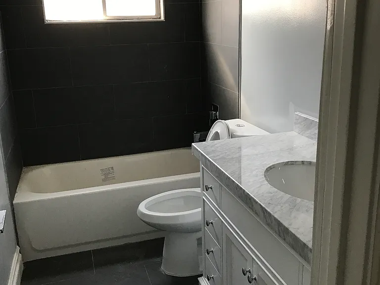 3015 Arizona Ave #203 — Photo 17