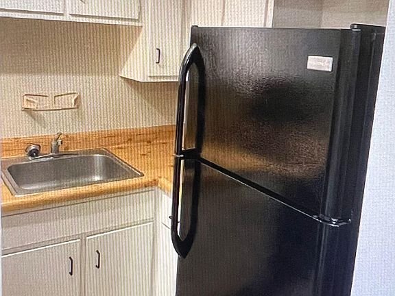 3rd image of 559 Flemming Way APT 105
