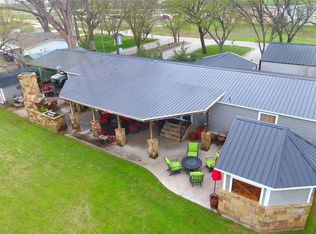 1047 Airport Rd, Graford, TX 76449