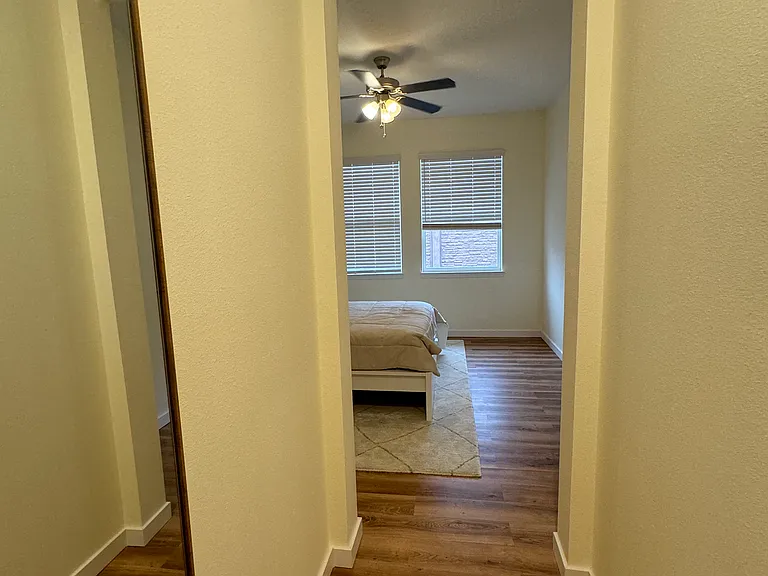 5235 NW 33rd Pl — Photo 6