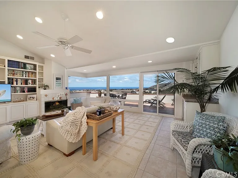 24101 Windward Dr — Photo 2
