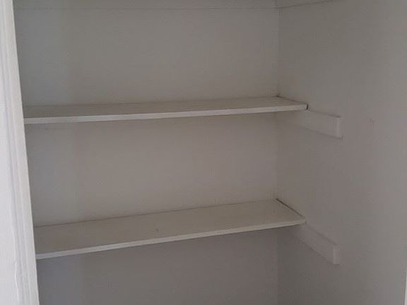 4th image of 701 W 26th St APT 2