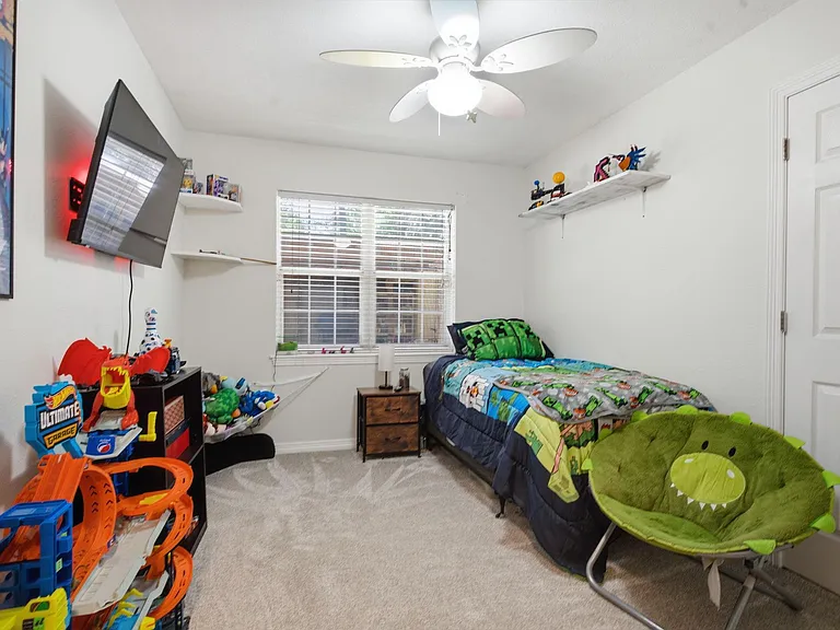 223 Pin Oak Ln — Photo 28