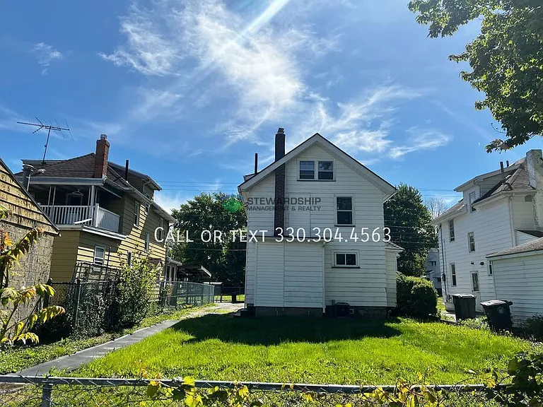 1012 Brown St — Photo 29
