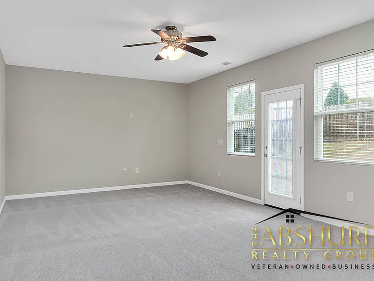 436 Stapleford Ln — Photo 15