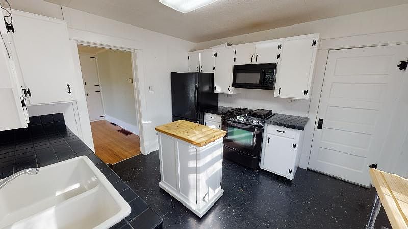 2nd image of 469 2nd Ave #N-1
