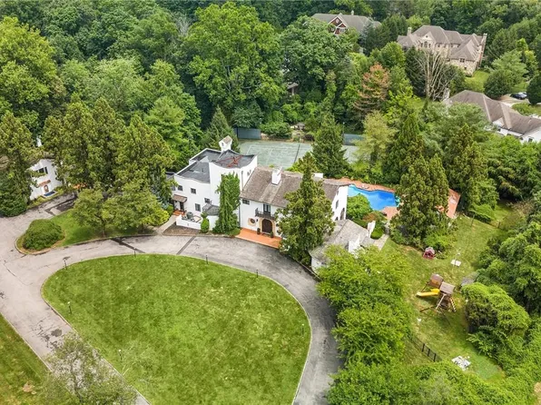 33 Grand Park Avenue, Scarsdale, NY 10583