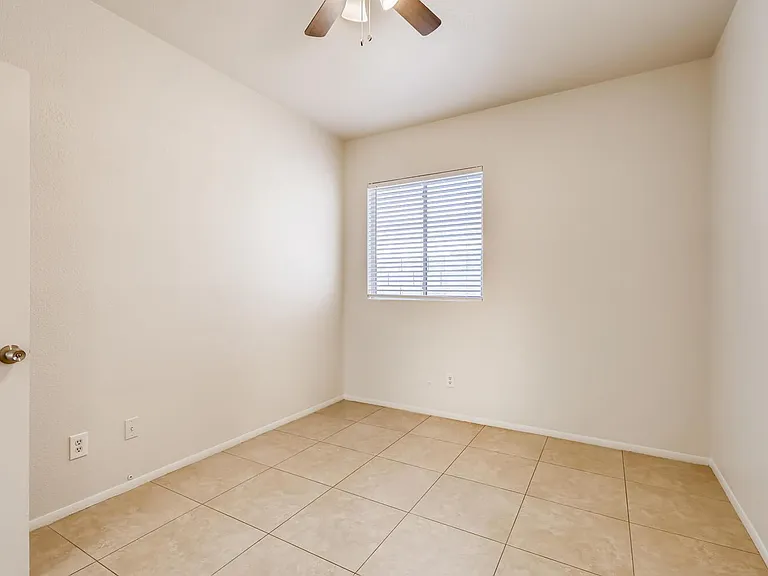 8726 W Bobby Lopez Dr — Photo 23