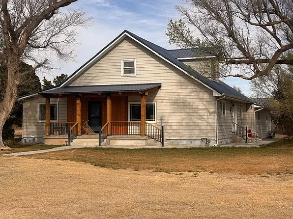 10805 T Rd, Ingalls, KS 67853