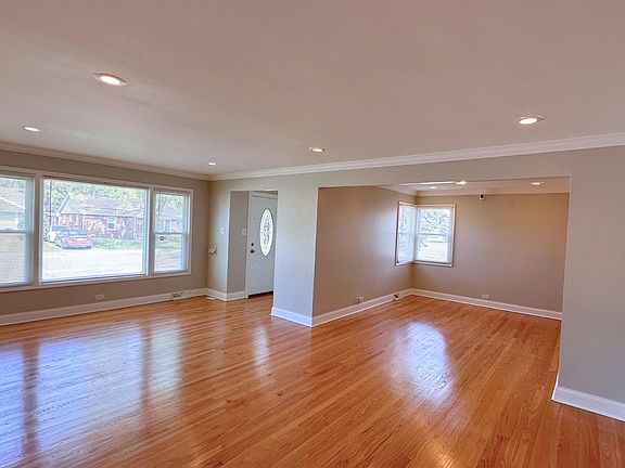 3rd image of 15519 Gouwens Lane