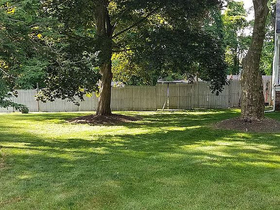 3rd image of 3 Norlen Ln