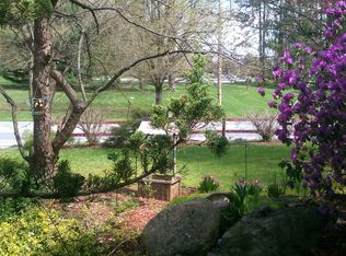 74 Pendell Rd, Poughkeepsie, NY 12601