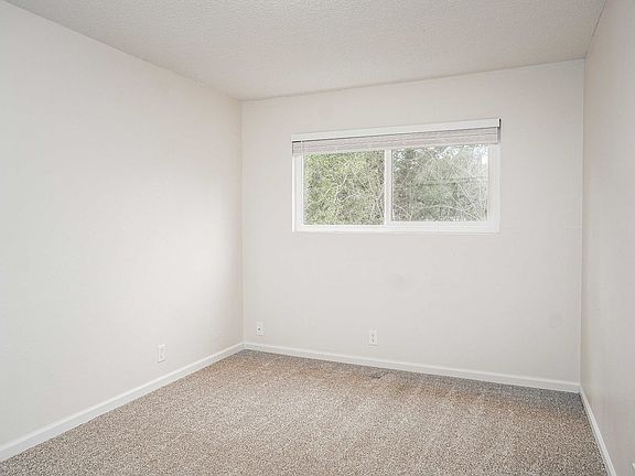 3rd image of 6131 Montecito Blvd #10