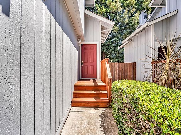 4th image of 7448 Madera Place