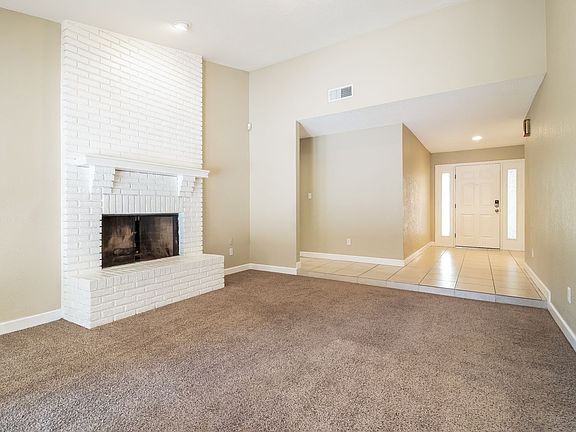 4th image of 419 Twisting Pine Cir