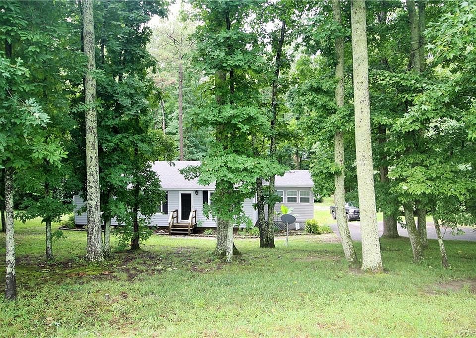 1st image of 412 Kelley Ln