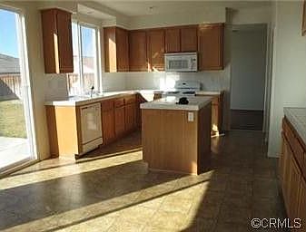 4th image of 292 Shetland Ct