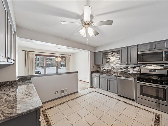 4th image of 216 Country Club Dr