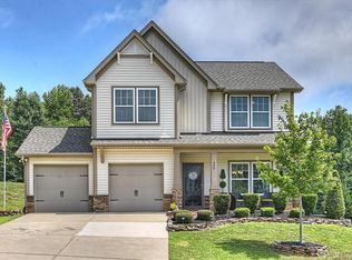 335 Royal Windsor Dr, Midland, NC 28107
