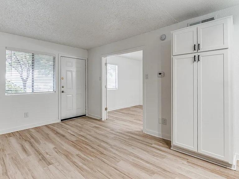 Fusion Fort Worth - Renovated Interior *Select Units