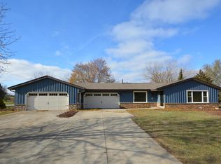 W312S8781 Cherokee Pass, Mukwonago, WI 53149