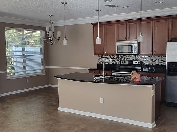 2nd image of 496 Walnut Dr #1