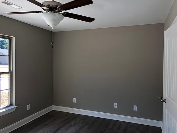 2nd image of 306 Aubrei Ct #B