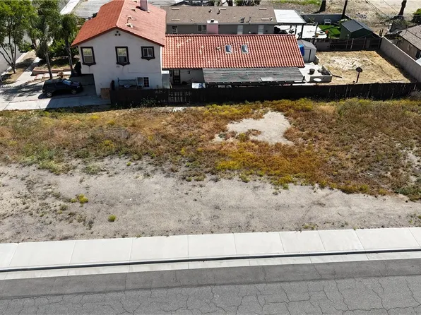 1502 W Heald Ave #11, Lake Elsinore, CA 92530