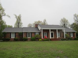 1823 Magnolia Dr, Piggott, AR 72454