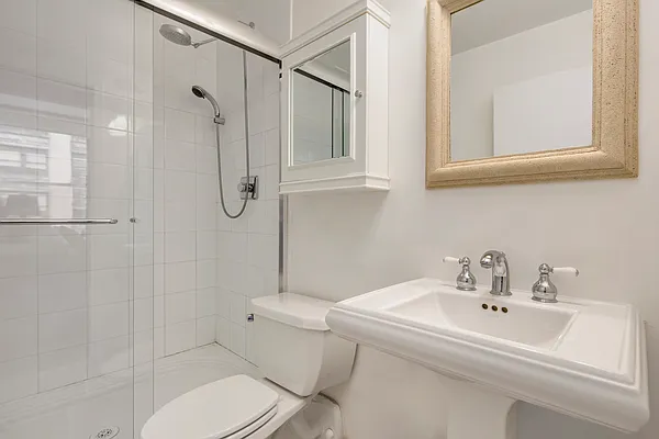 Rented by Compass | media 11