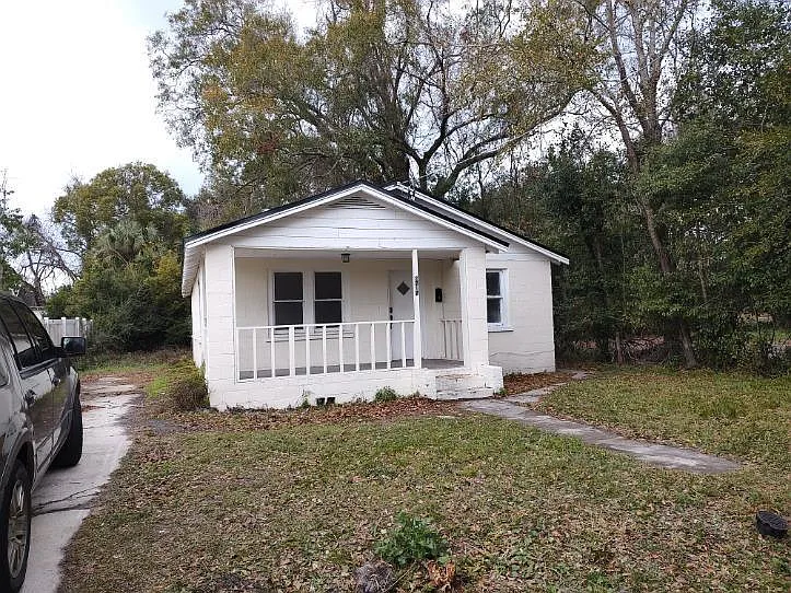 2712 Jupiter Ave — Photo 1
