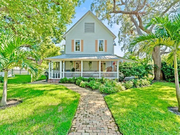 429 Scotland St, Dunedin, FL 34698