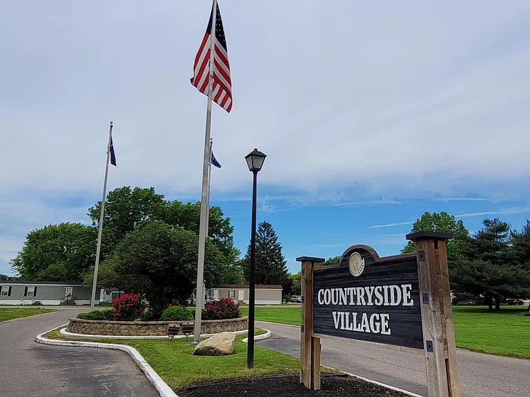 Countryside Village South Bend — Photo 21