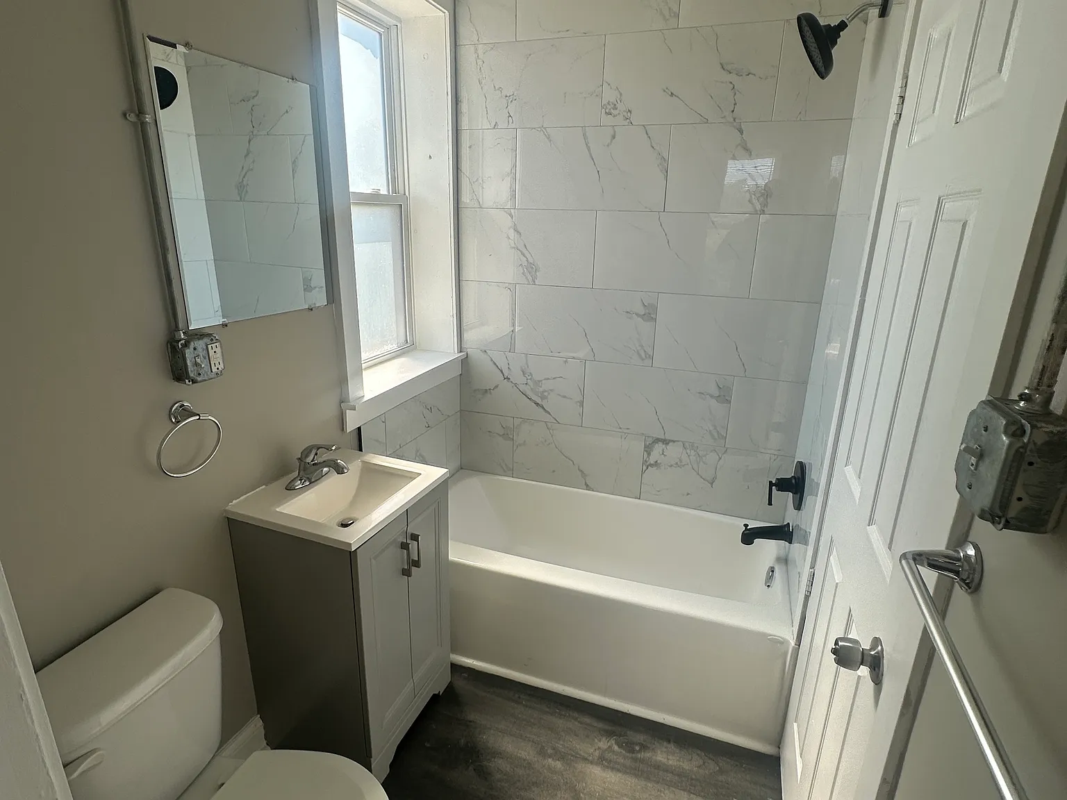 2 bed, 750 sqft, $1,225 — Photo 3
