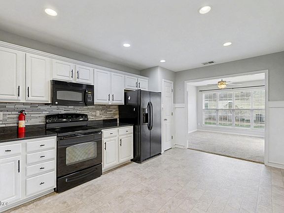 5th image of 6404 Renate Rd