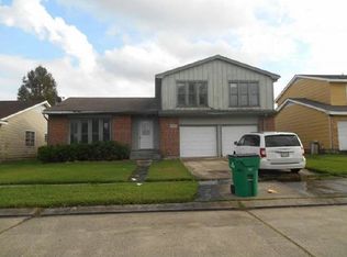 3717 Red Cedar Ln, Harvey, LA 70058