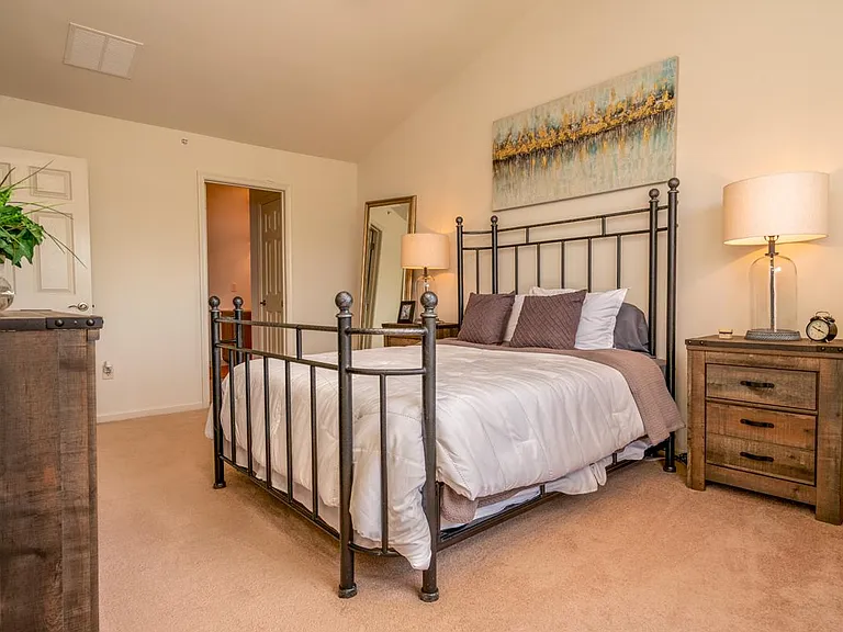Heritage Greene Townhome Rentals — Photo 11
