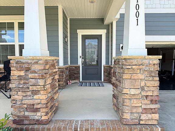3rd image of 1001 Cheviot Ct