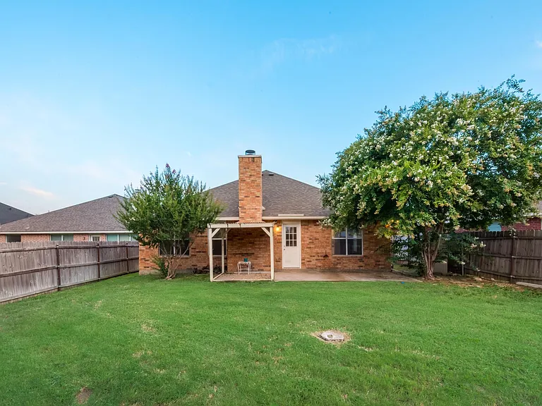 4403 New Meadow Dr — Photo 25